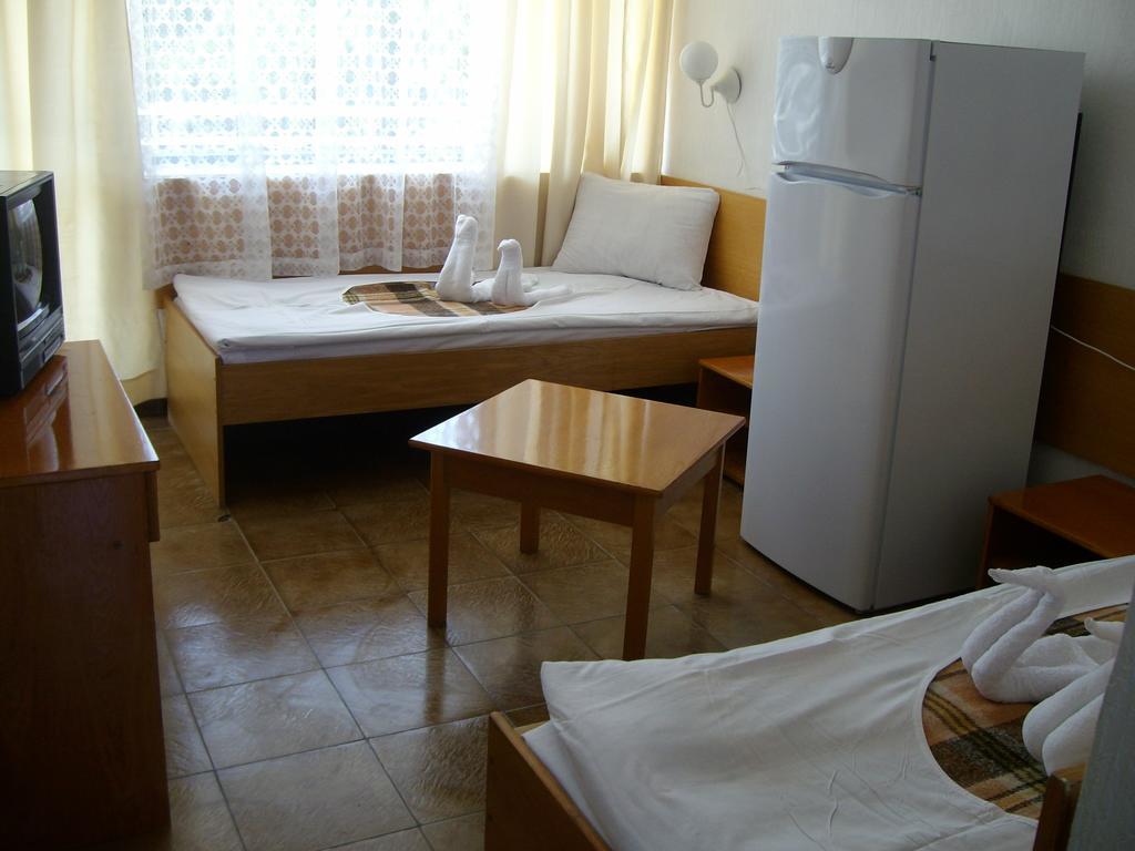 Hotel Phoenix Kranevo Buitenkant foto